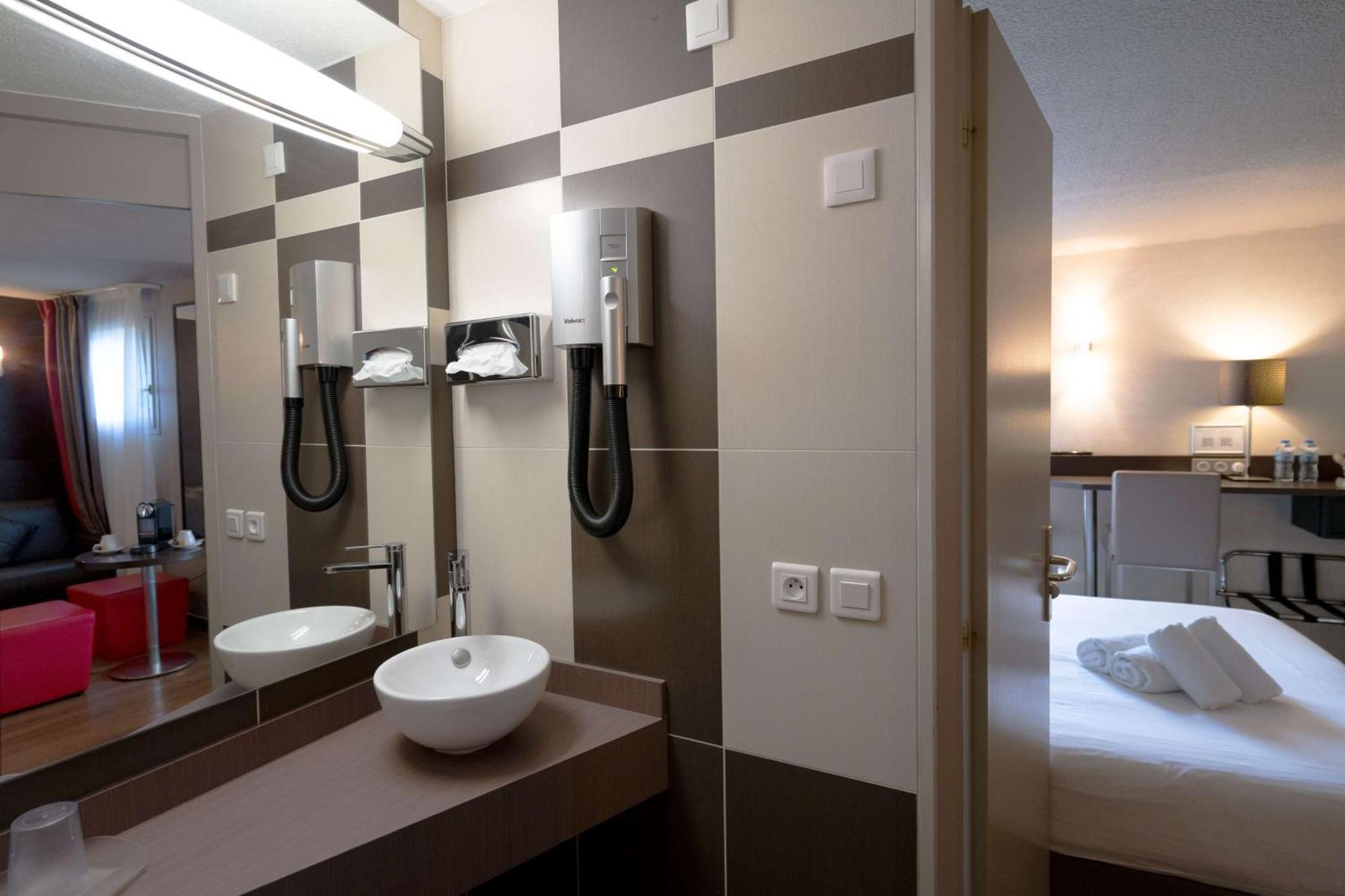 Best Western L'Atelier 117 Maubeuge Zewnętrze zdjęcie