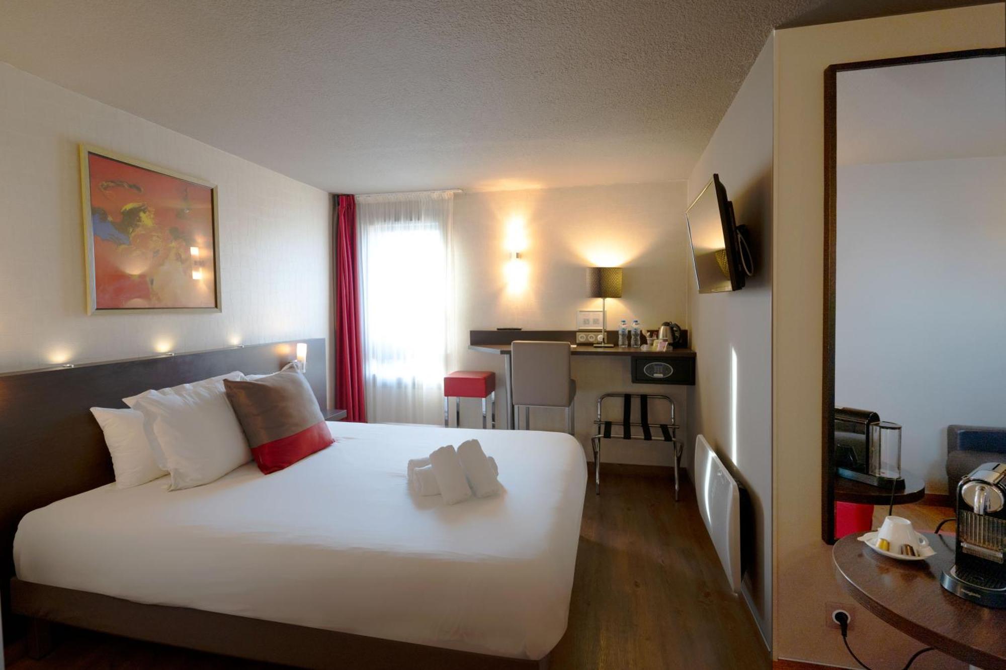 Best Western L'Atelier 117 Maubeuge Zewnętrze zdjęcie